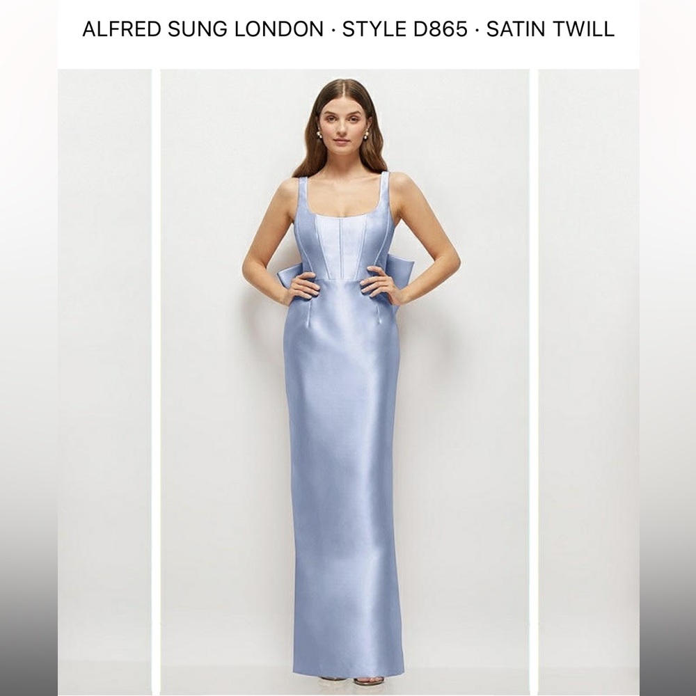 Scoop Neck Corset Satin Maxi Dress with Floor-Length Bow Tails